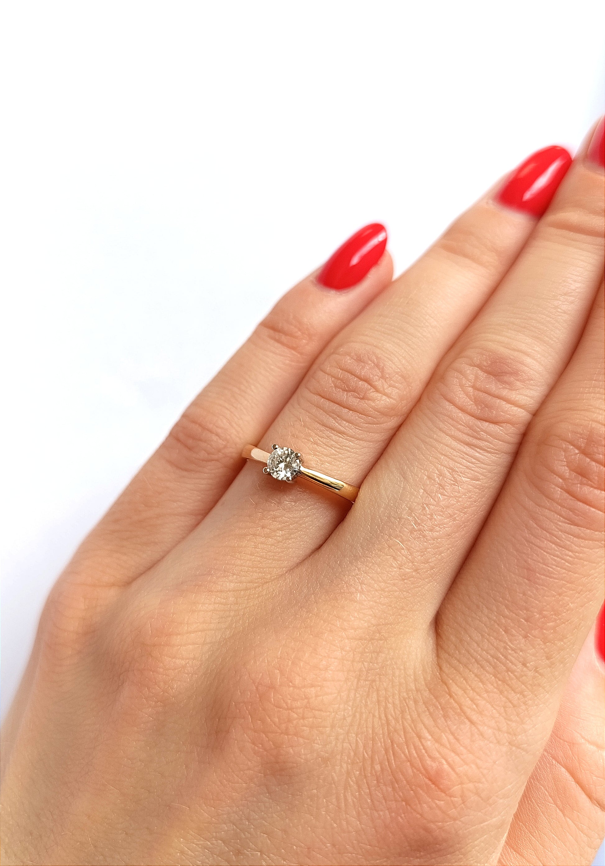 Žiedas su deimantu 0.50ct. Kolje