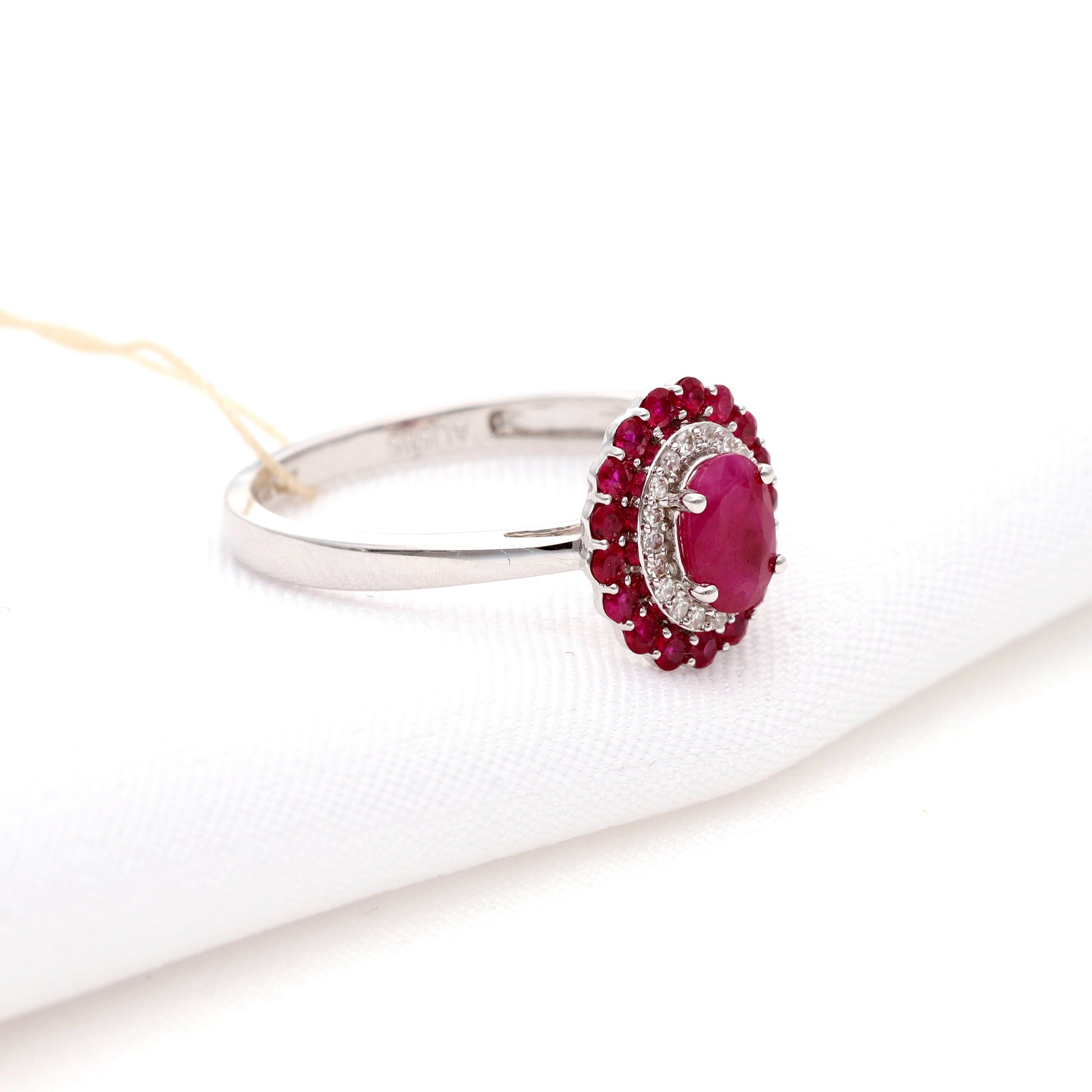 Žiedas su rubinais ir deimantais 0.08ct. Kolje
