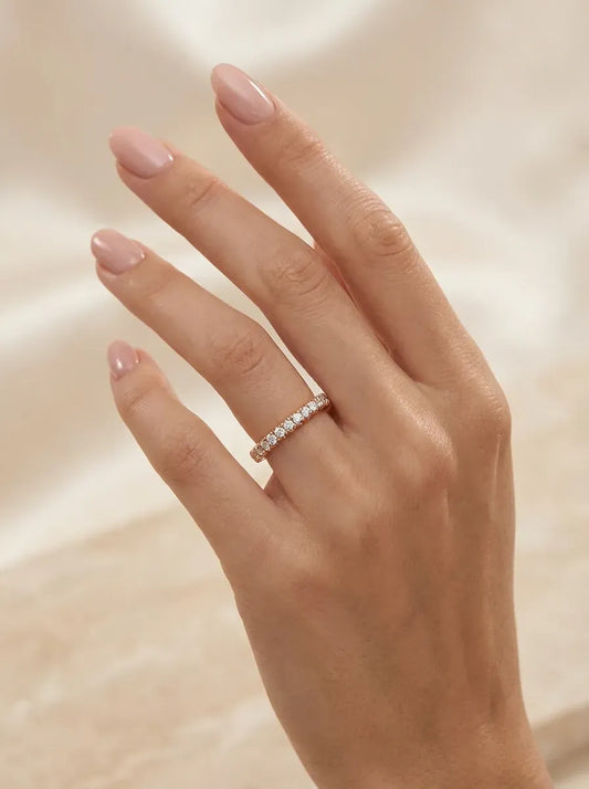 Raudono aukso žiedas su cirkoniais 2,37 g (19,5 dydis)