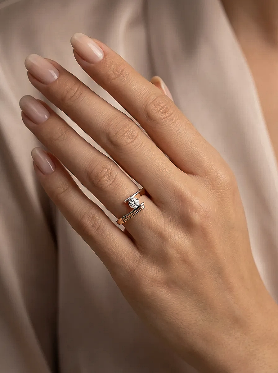 Prabangus moteriškas atviras auksinis žiedas