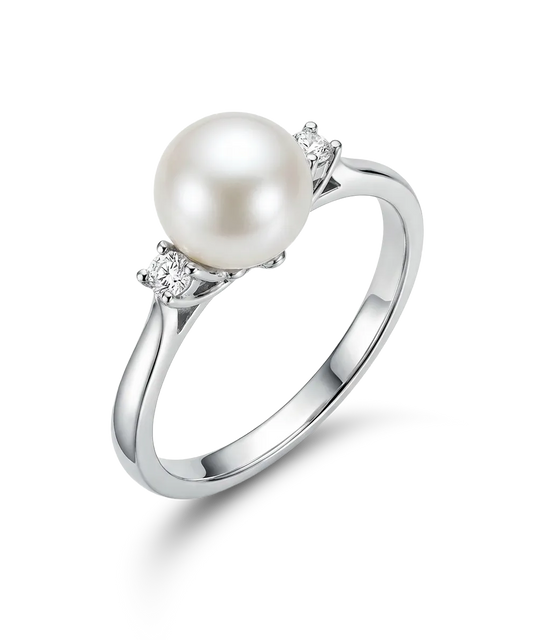 Auksinis žiedas su perlu ir briliantais 0,116 ct, 19 dydis