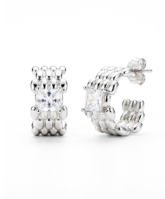 Sidabriniai auskarai su cirkoniais