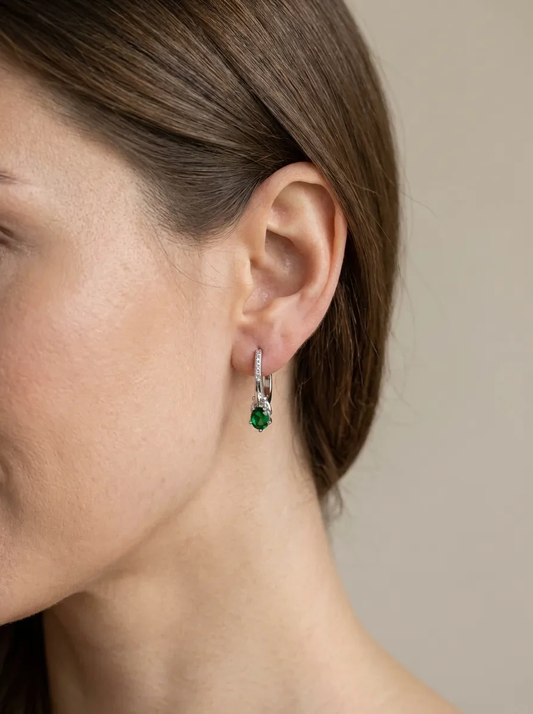 925 sidabro auskarai su žaliu akmeniu