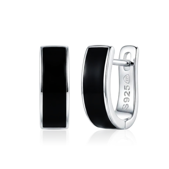 Sidabriniai auskarai su juodu intarpu