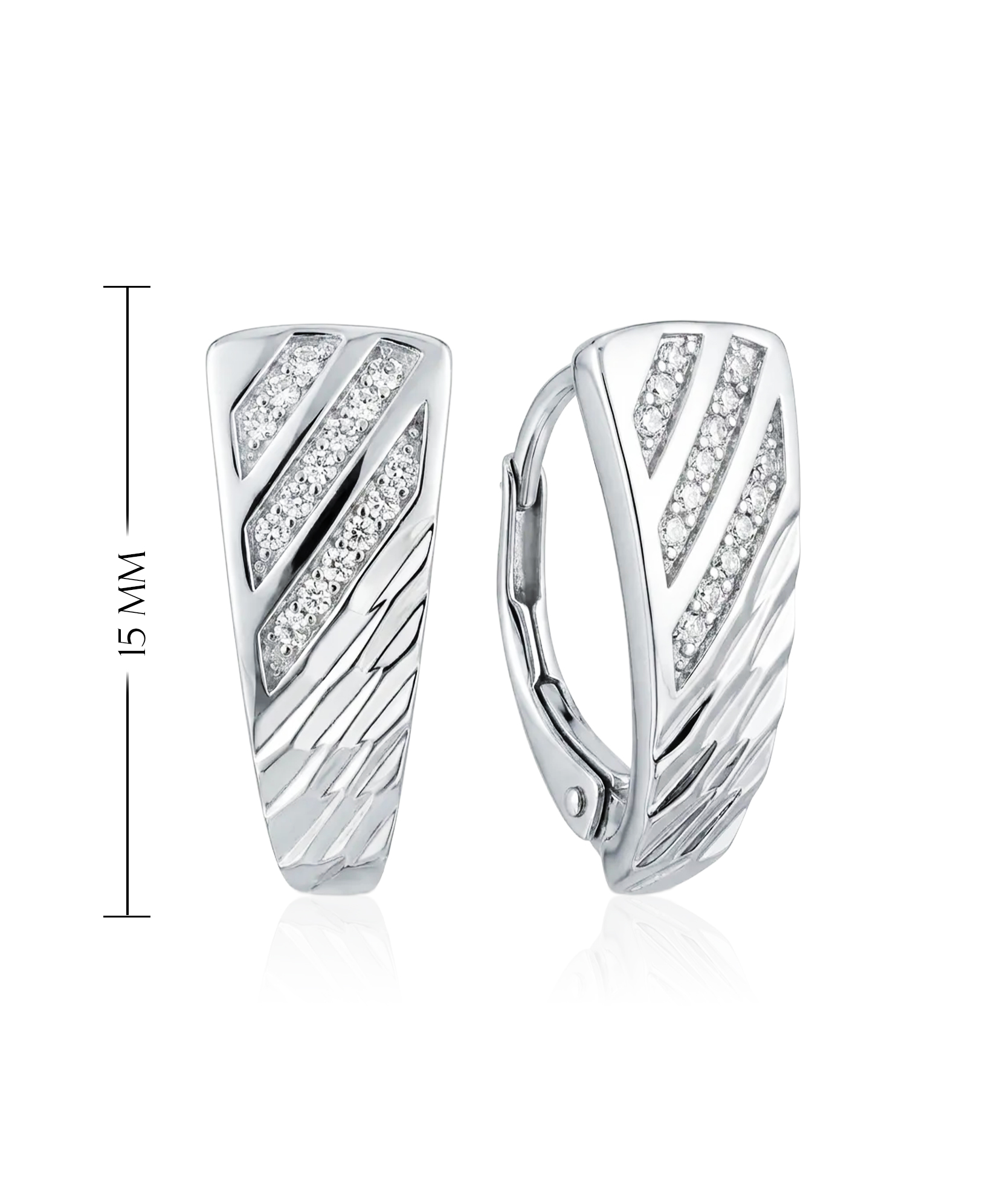 925 sidabro auskarai su cirkoniais ir įstrižomis dekoratyvinėmis linijomis