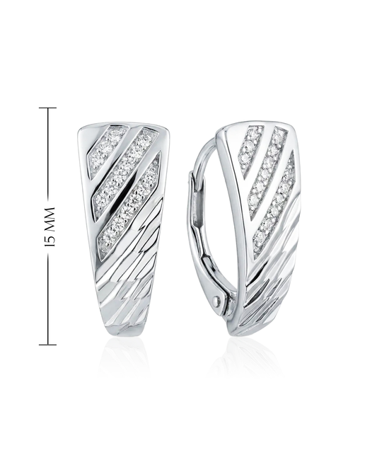 925 sidabro auskarai su cirkoniais ir įstrižomis dekoratyvinėmis linijomis