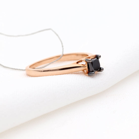 Žiedas su deimantu 0.48ct Kolje