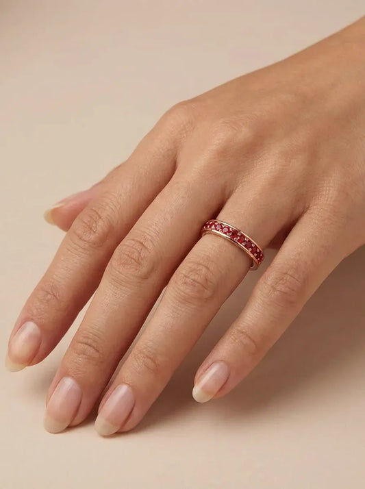 Raudono aukso žiedas su raudonais cirkoniais 2,32 g (16 dydis)