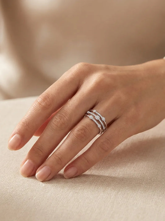 585 prabos auksinis žiedas su 0.22 ct deimantais