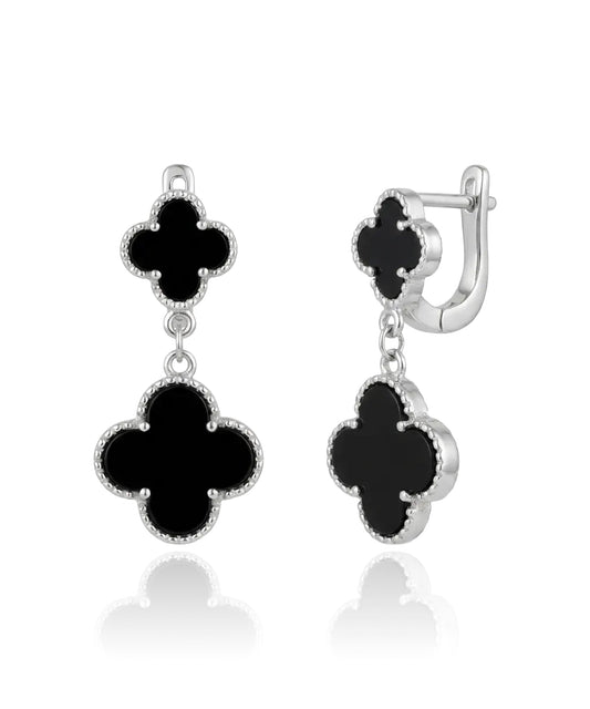 sidabriniai auskarai su dobilu