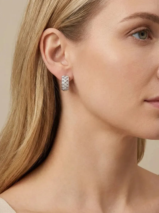 sidabriniai auskarai anglišku užsegimu