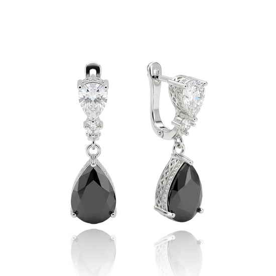 sidabriniai auskarai su juodu akmeniu