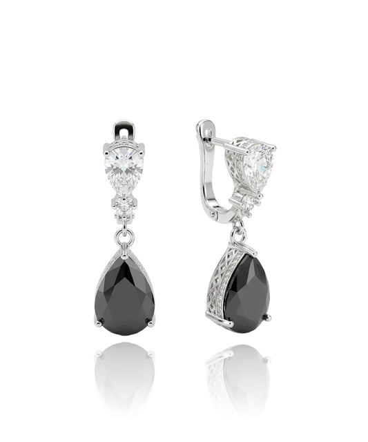 sidabriniai auskarai su juodu akmeniu