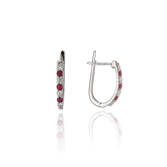 Balto aukso auskarai su rubinais ir briliantais – priekinis vaizdas