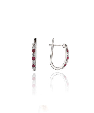 Balto aukso auskarai su rubinais ir briliantais – priekinis vaizdas