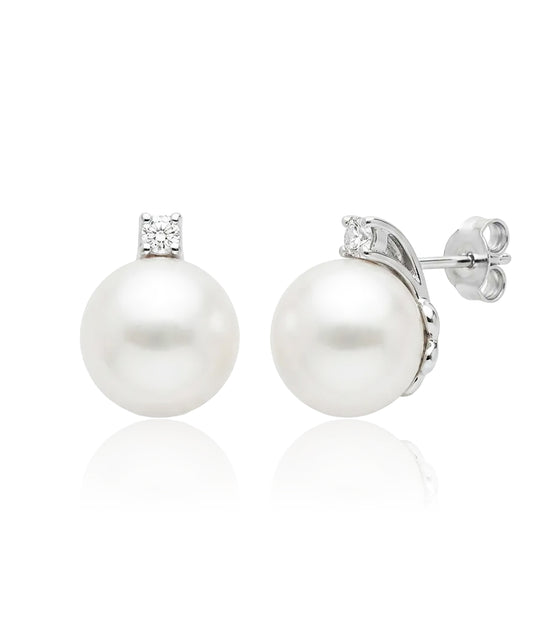 moteriški auskarai su apvaliais perlais ir žėrinčiu akmeniu