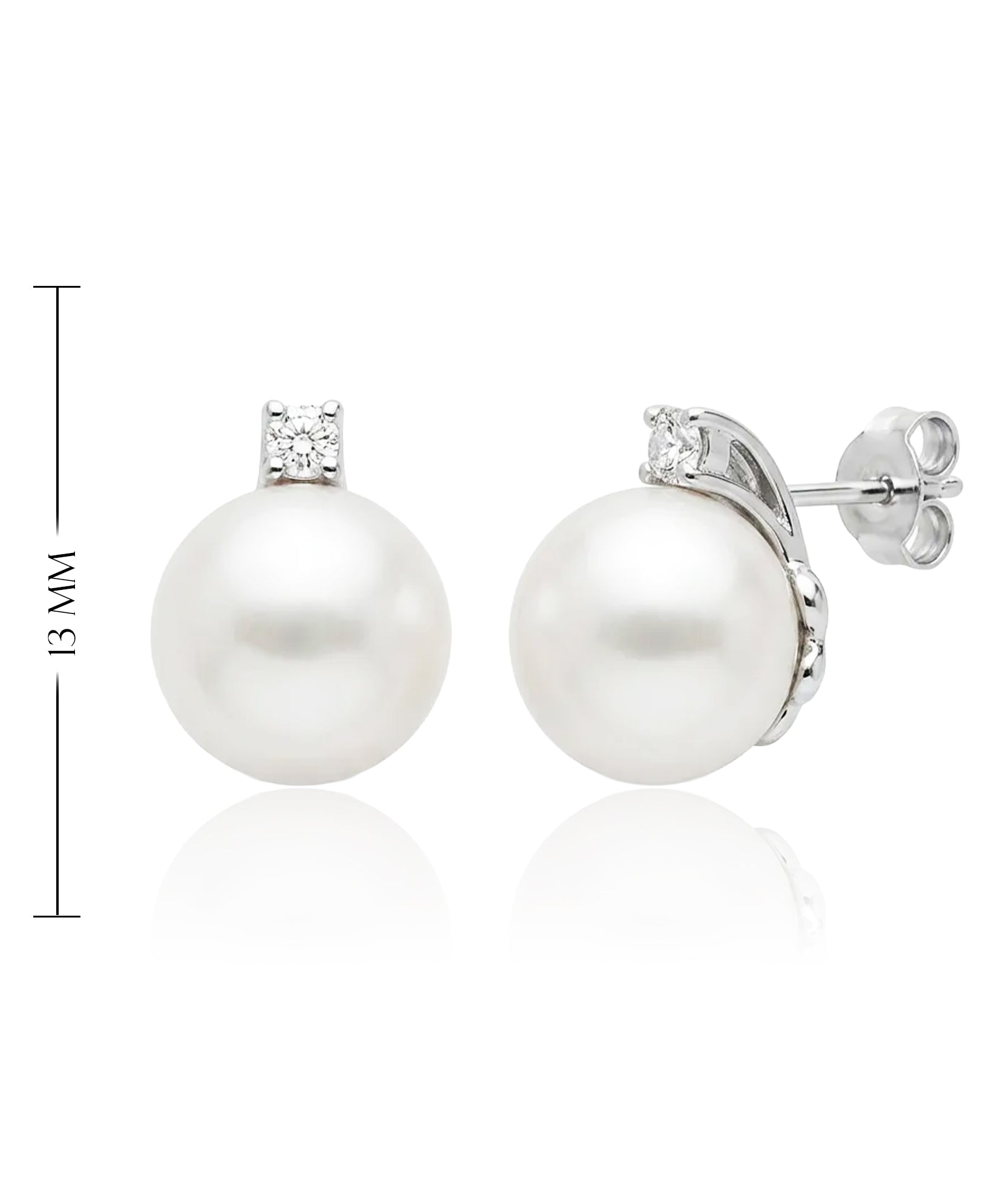 moteriški auskarai su apvaliais perlais ir žėrinčiu akmeniu