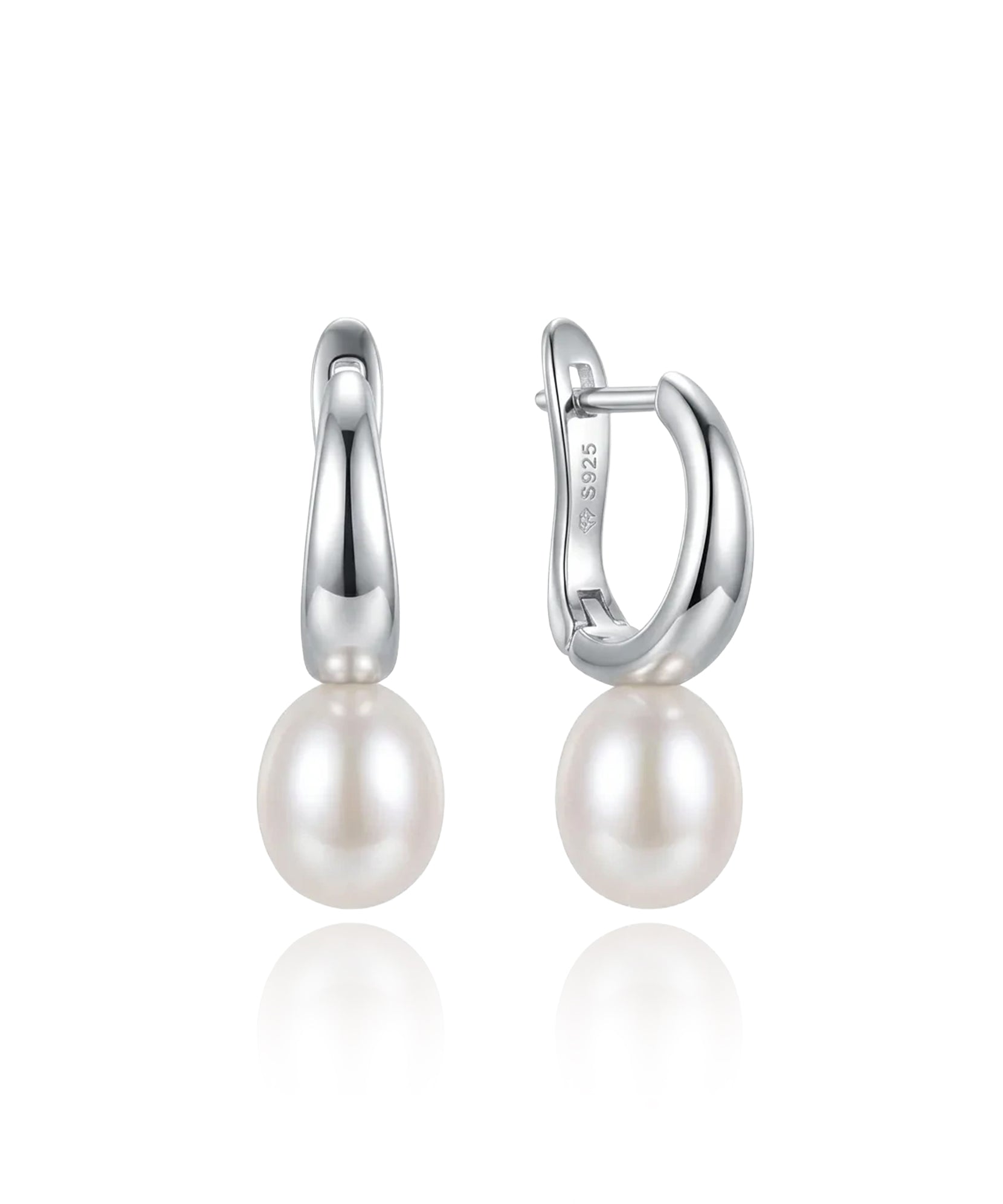 sidabriniai auskarai su perlu