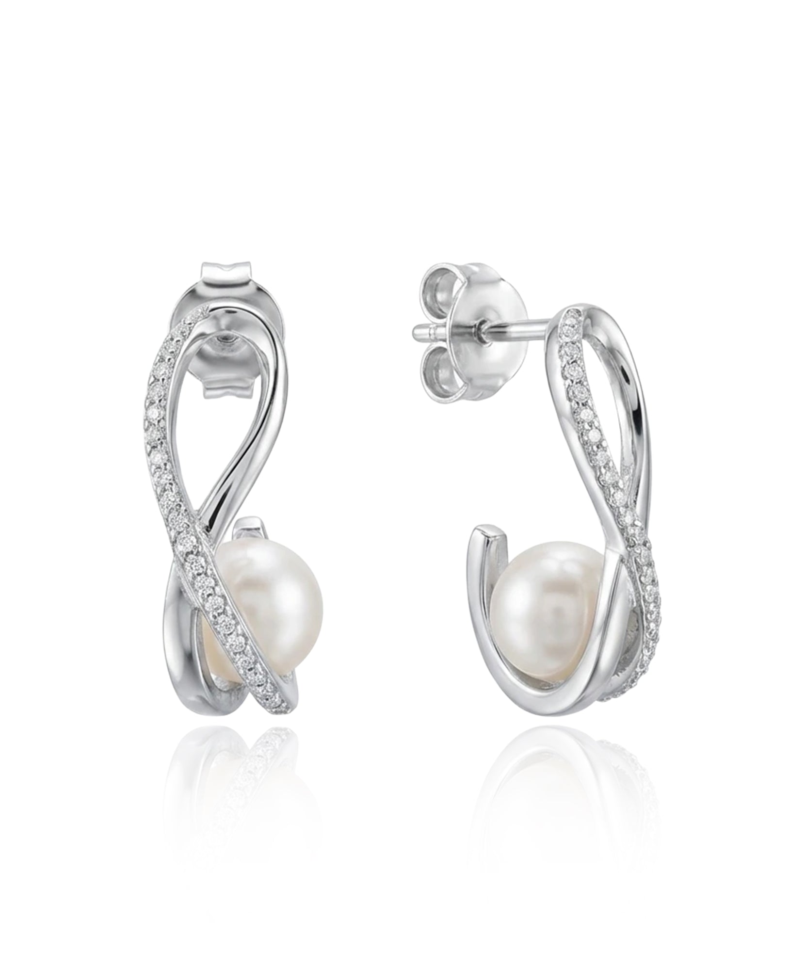 sidabriniai auskarai su perlu