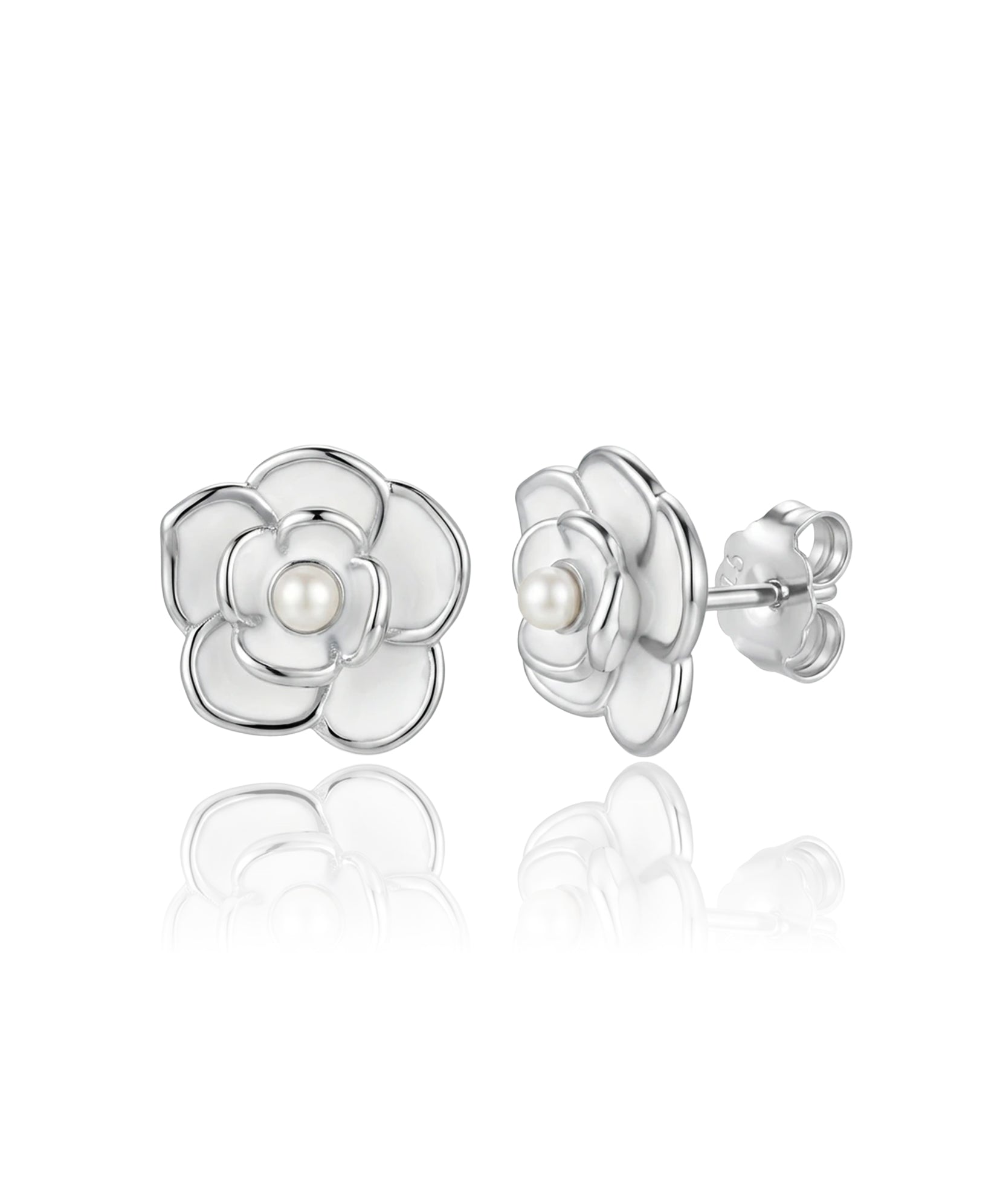 sidabriniai auskarai su perlu