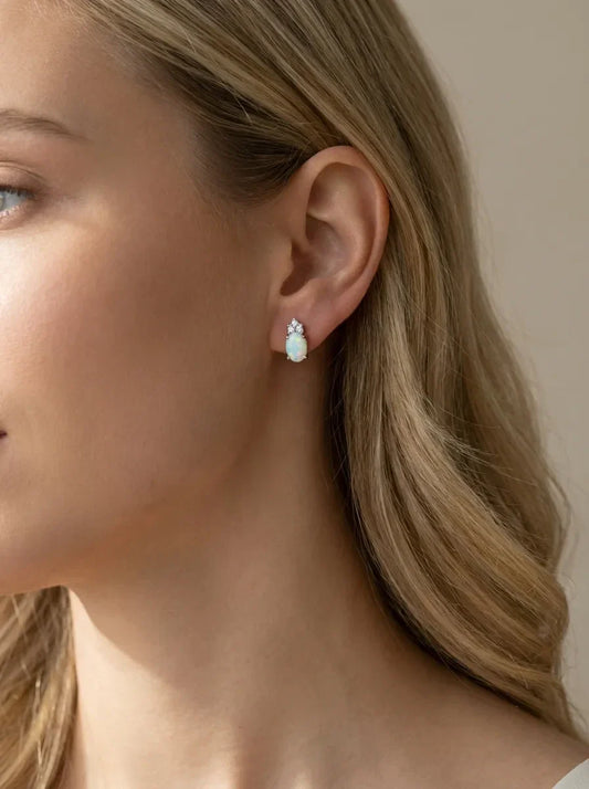 sidabriniai auskarai su opalu