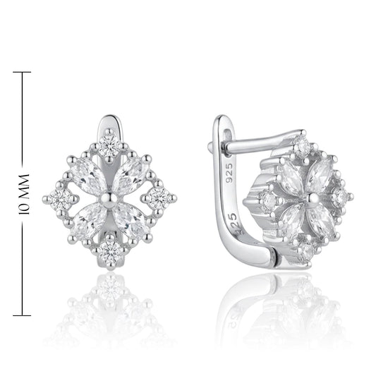 sidabriniai auskarai su gėlės motyvu