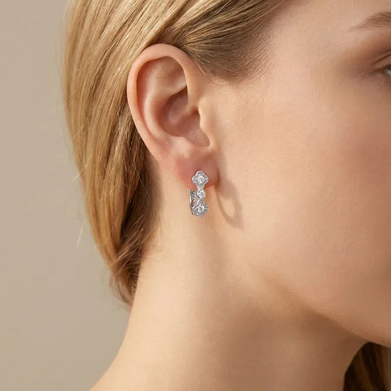 sidabriniai auskarai su cirkoniais