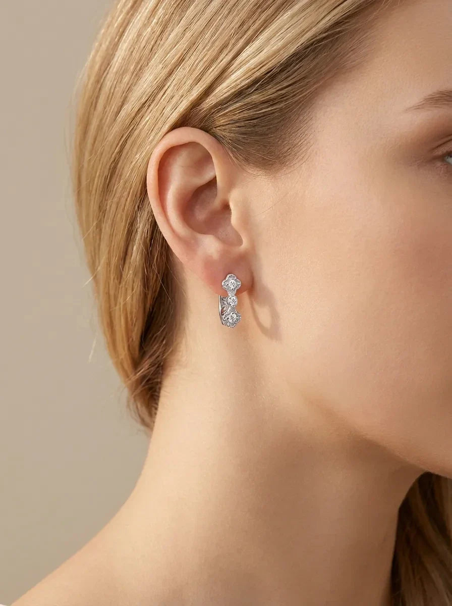 sidabriniai auskarai su cirkoniais