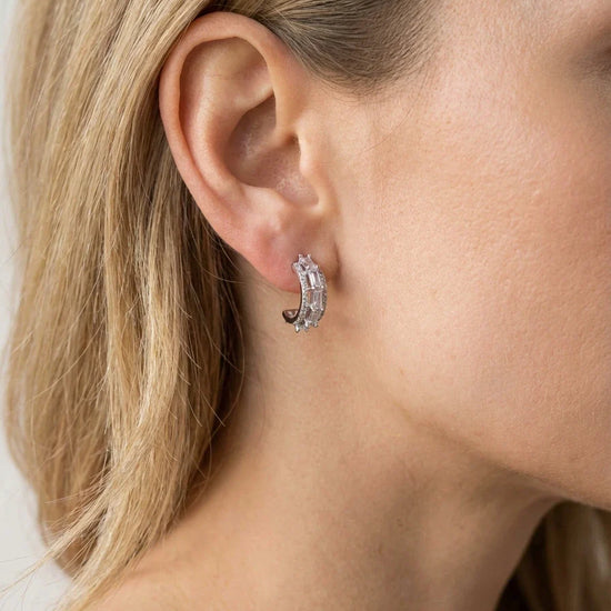 925 sidabro auskarai su pailgais cirkoniais