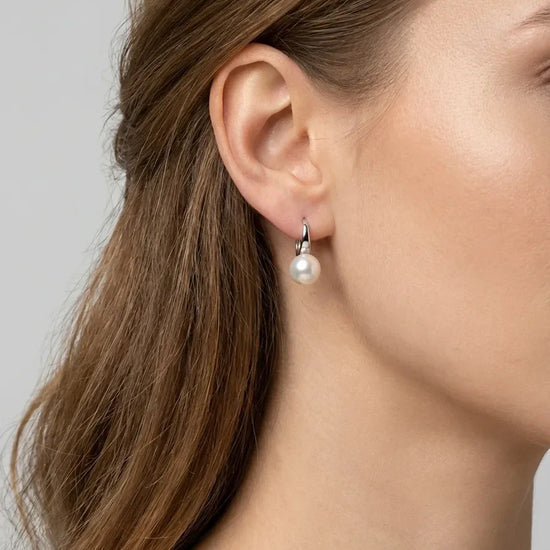 auskarai su natūraliu perlu