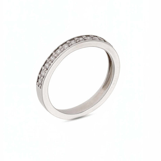 Baltas aukso žiedas su pilnai inkrustuotais briliantais