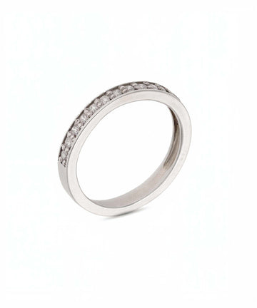 Baltas aukso žiedas su pilnai inkrustuotais briliantais