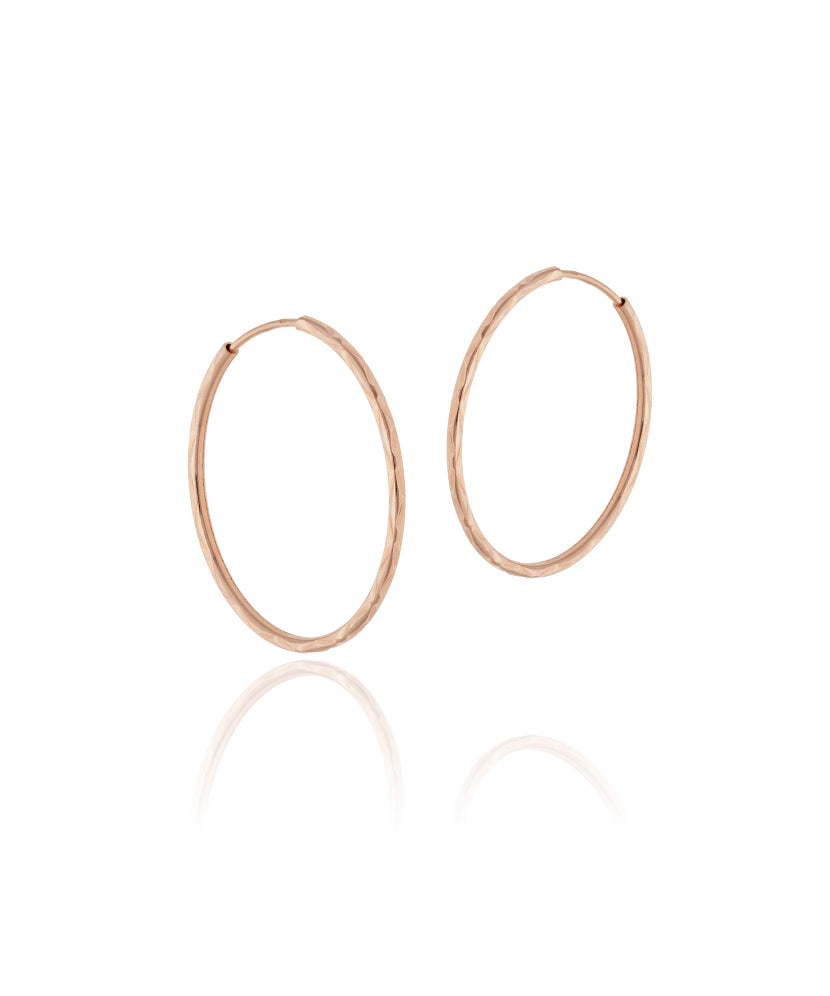 Faktūruoti rožinio aukso lankeliai 30 mm