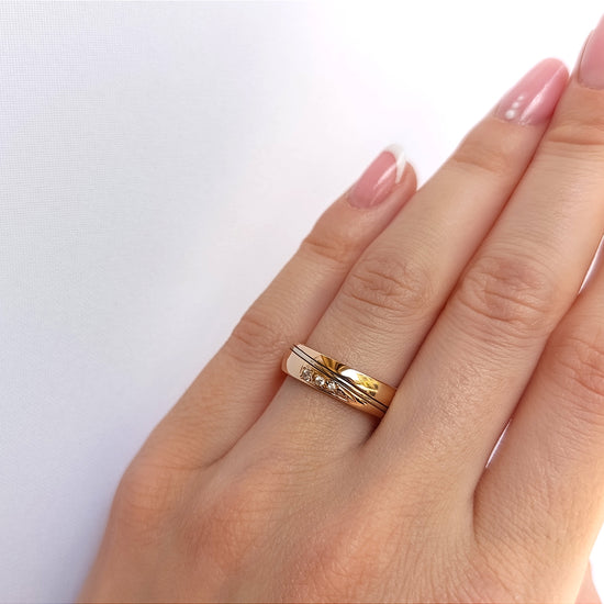 Minimalistiniai vestuviniai žiedai su dvigubomis linijomis ir cirkonių akcentu, 6 mm