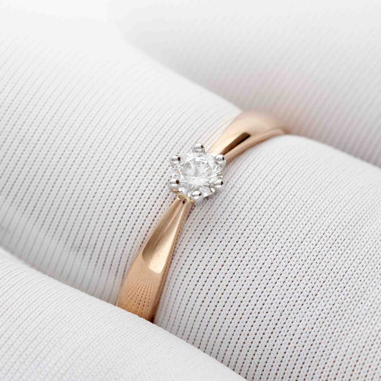 Klasikinis sužadėtuvių žiedas