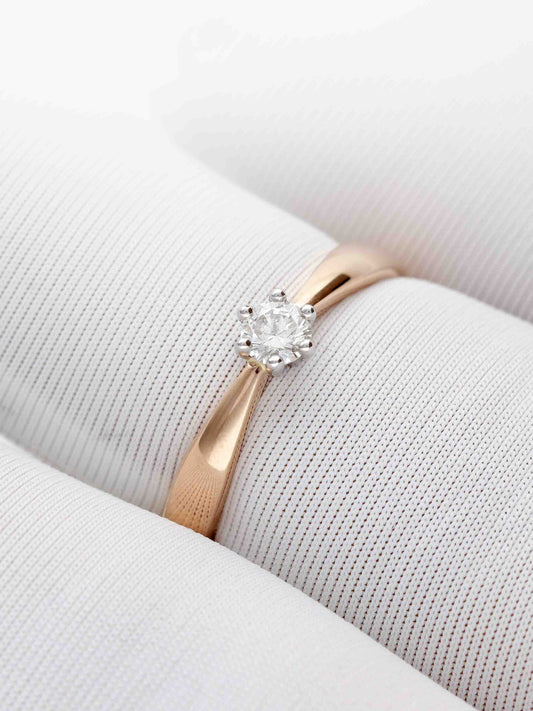 Klasikinis sužadėtuvių žiedas