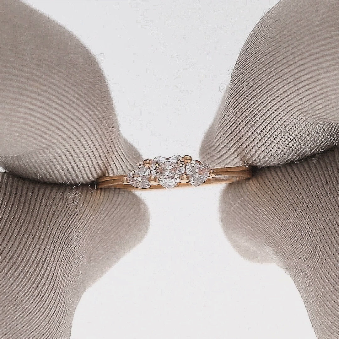 Moteriškas auksinis žiedas 17 dydis