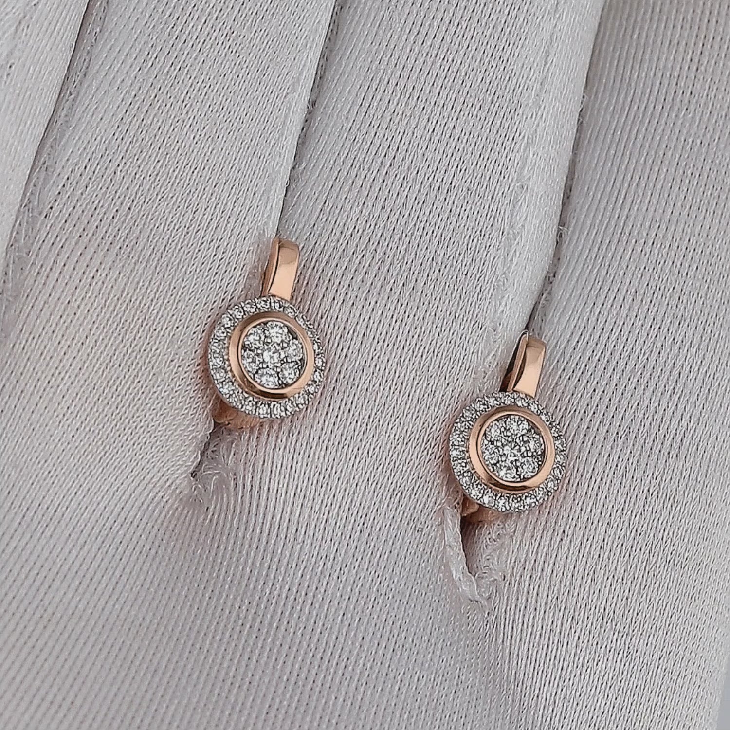 Elegantiški auskarai su 0,53 ct deimantais