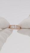 Auksinis moteriškas žiedas su cirkoniais ir modernia akmenų kompozicija