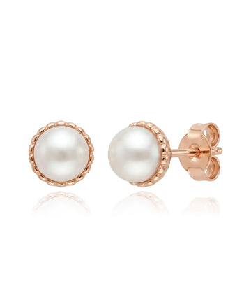 Earrings with pearls