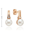Earrings with pearls