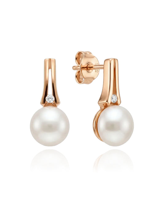 Earrings with pearls