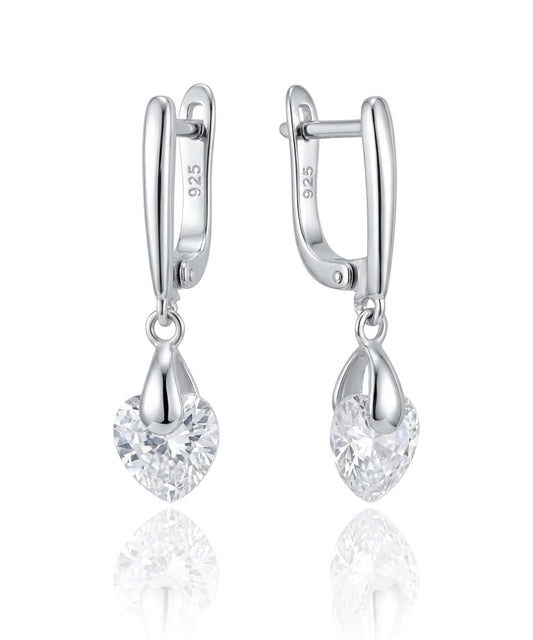 Sidabriniai auskarai su širdele