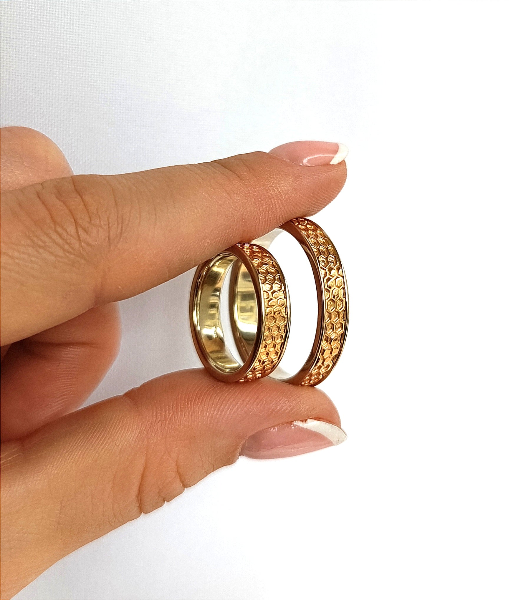 Vestuviniai žiedai, baltas + rožinis auksas 585, kalinėta centrinė juosta, 5 mm