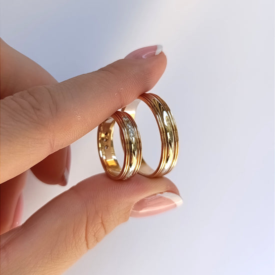 Vestuviniai žiedai, rožinis + baltas auksas 585, poliruota centrinė juosta, briliantų akcentas