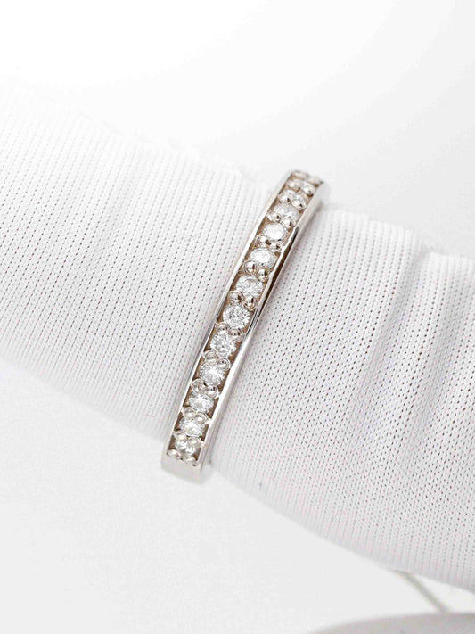 Vestuvinis žiedas su spindinčiomis akutėmis iš visų pusių