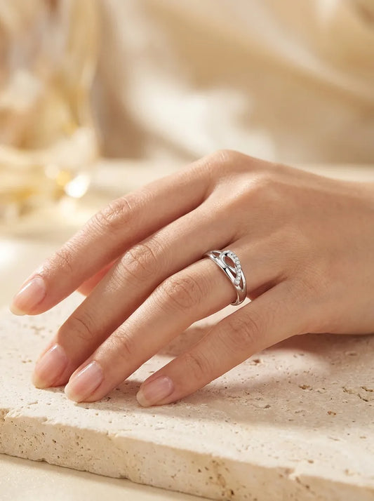 Gredzens ar briljantiem 0.05ct.