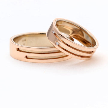 Vestuviniai žiedai iš rožinio aukso su dviem grioveliais ir dviem cirkoniais, 6 mm