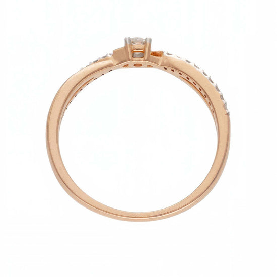 Sužadėtuvių žiedas su centriniu briliantu ir papildomomis akutėmis