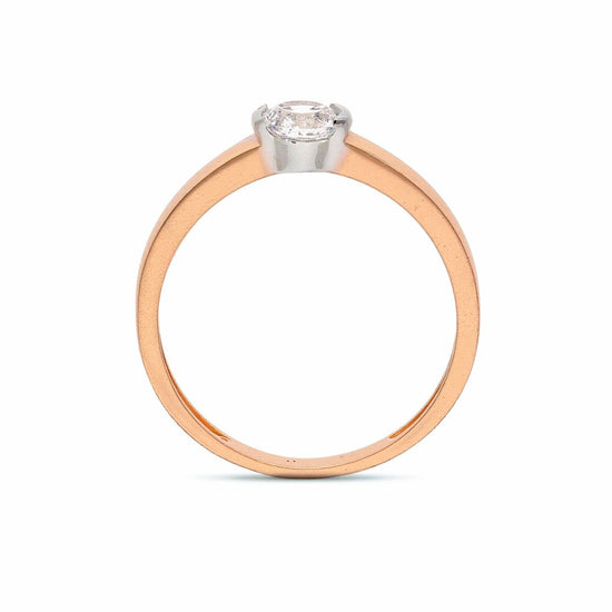 Klasikinio stiliaus žiedas su permatomu akmeniu